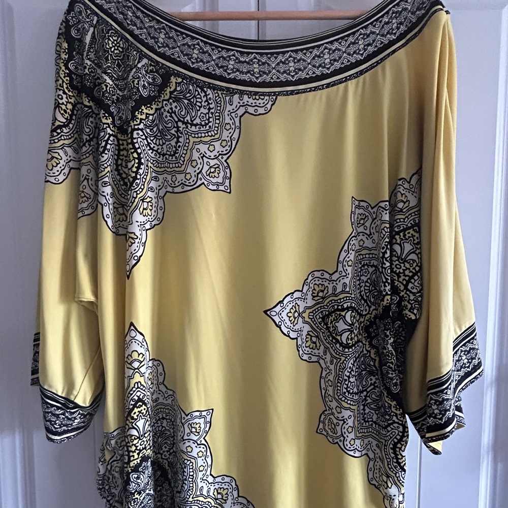 Addition Elle Yellow and Black Patterned Top